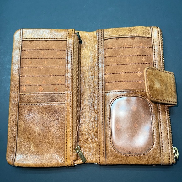 Fossil Emory Striped Leather Clutch Wallet Featuring a "Long Live Vintage" Logo - Picture 3 of 7